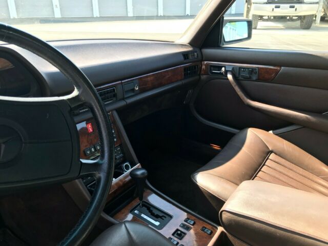 1988 Mercedes-Benz 500-Series Smoke Silver with Chrome Trim and Brown Leather - photo 12