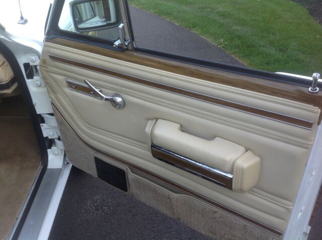 1989 Jeep Wagoneer - photo 12
