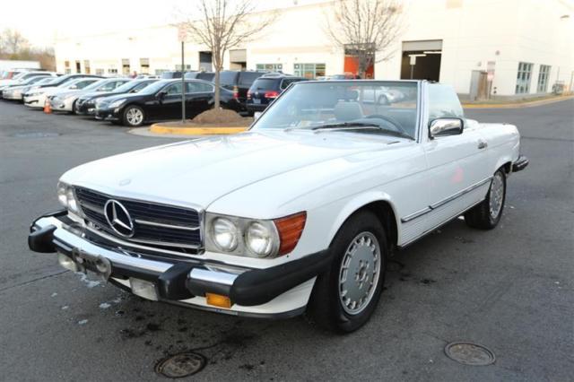 Beautiful 1989 Mercedes-Benz SL-Class 560 SL 1989 Mercedes-Benz SL-Class 560SL