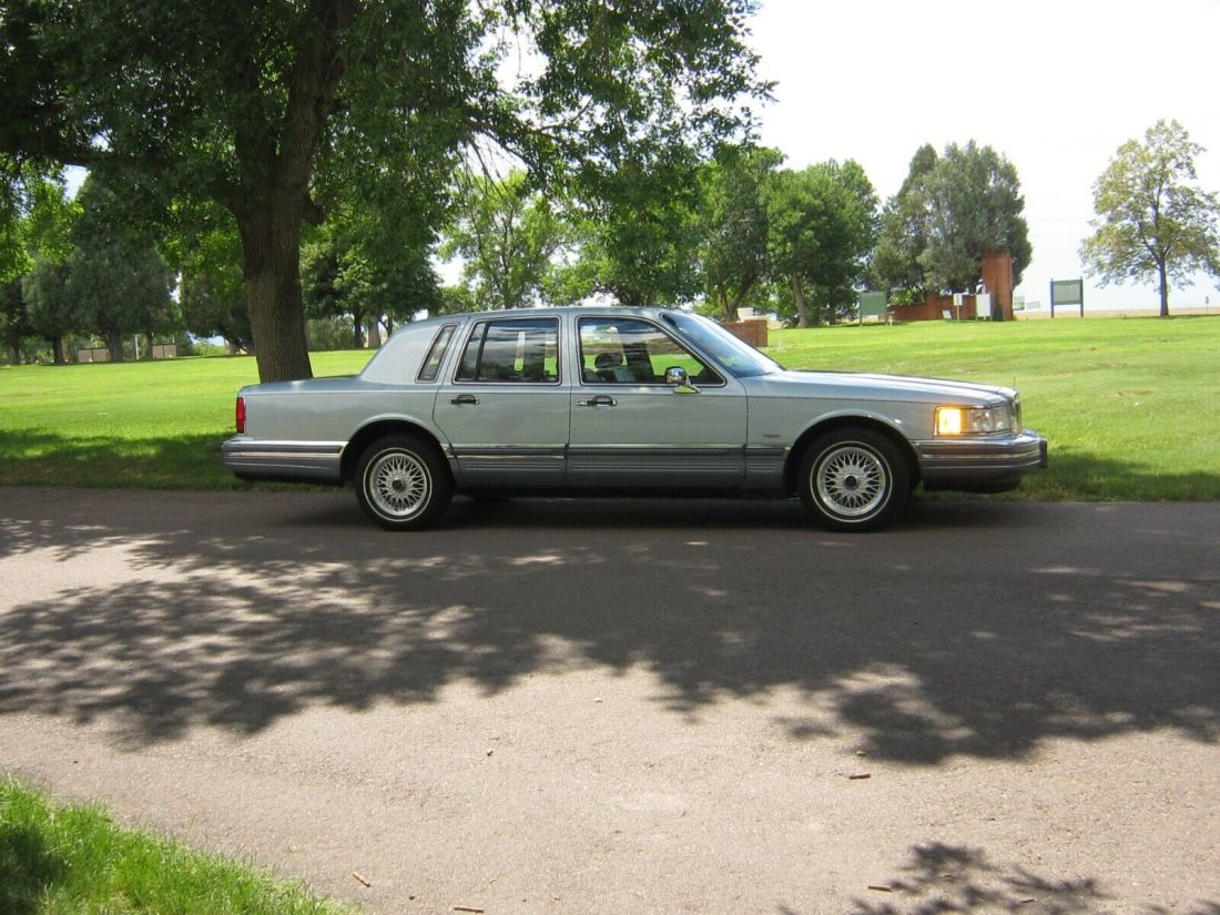 1990 Lincoln Town Car CARTIER - photo 7
