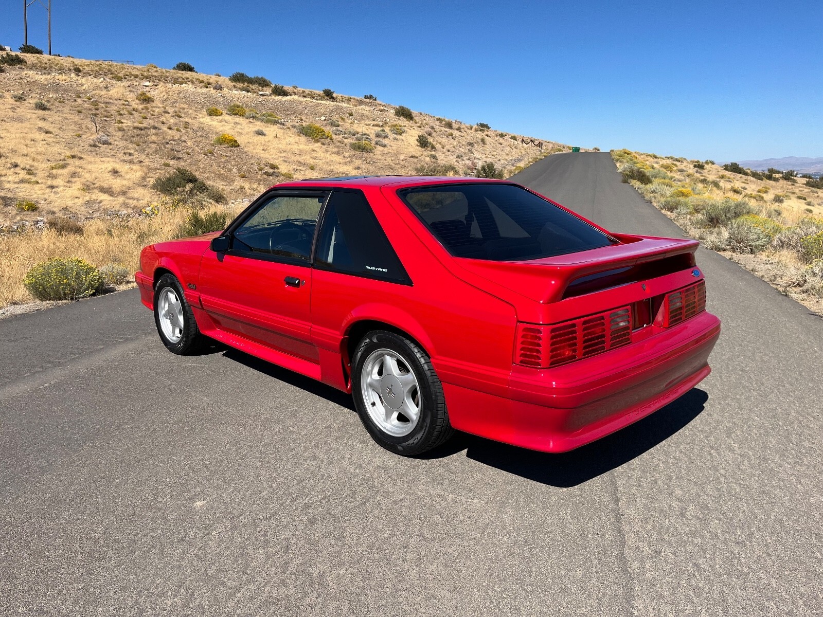 1991 Ford Mustang GT - photo 8