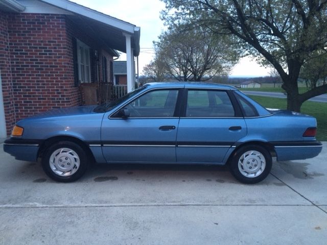 BEAUTIFUL 1991 Ford Tempo AMAZING SURVIVOR 74000 ACTUAL BABIED MILES 1991 Ford Tempo