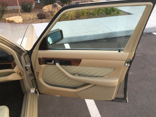 1991 Mercedes-Benz 500-Series 560SEL - photo 10