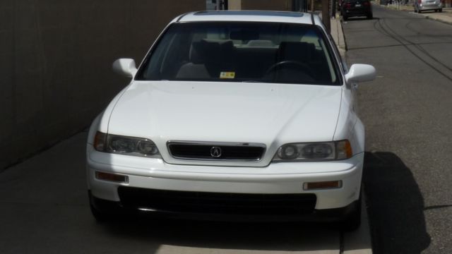 1994 Acura Legend L Sedan 4-Door - photo 8