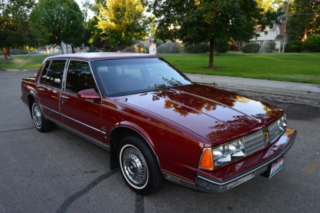 BEAUTIFUL 2 OWNER 74K ACTUAL MILE SURVIVOR 1985 OLDSMOBILE 98 REGENCY BROUGHAM 1985 Oldsmobile Ninety-Eight BROUGHAM