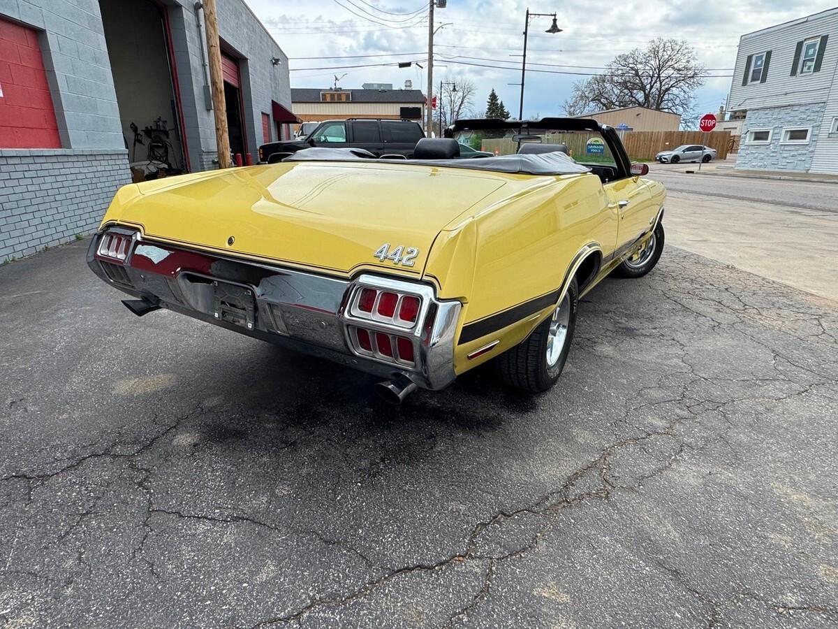 1972 OLDSMOBILE CUTLASS 442 - photo 10