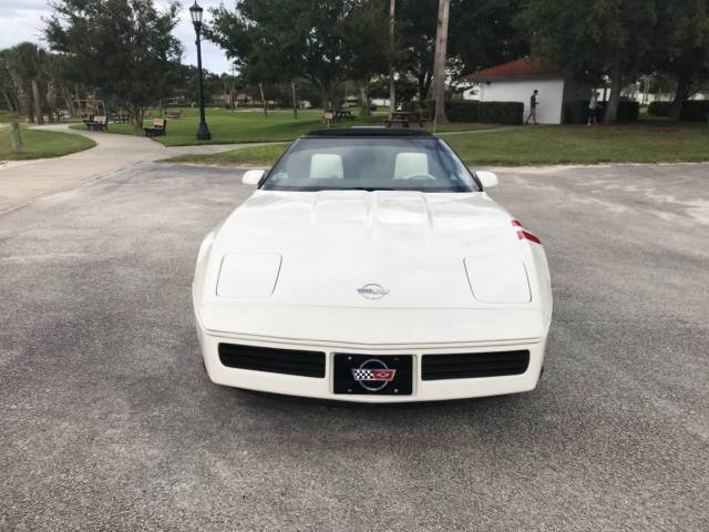 1988 Chevrolet Corvette - photo 3