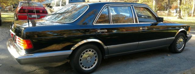 1990 Mercedes-Benz 400-Series Base Sedan 4-Door - photo 3