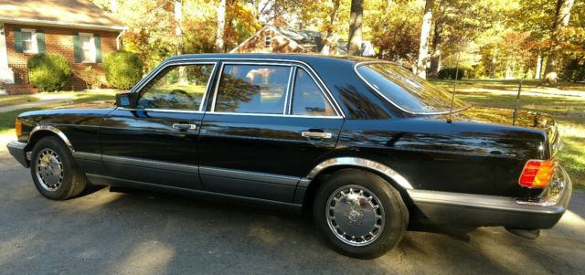1990 Mercedes-Benz 400-Series Base Sedan 4-Door - photo 4