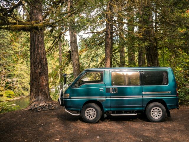 1993 Mitsubishi Delica - photo 6