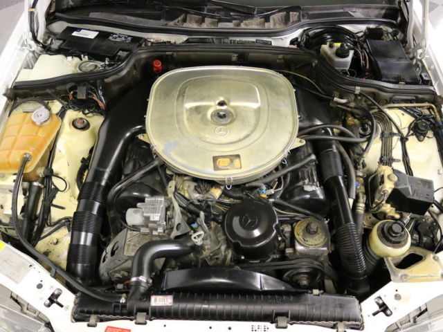 1990 Mercedes-Benz 560SEL Base Sedan 4-Door - photo 4