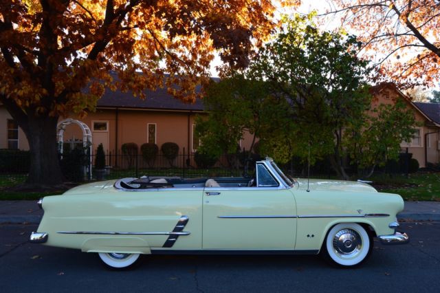 BEAUTIFUL 9K ACTUAL MILE SURVIVOR 1953 FORD CRESTLINE SUNLINER CONVERTIBLE NICE 1953 Ford Other