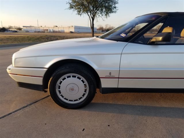 1990 Cadillac Allante Convertible - photo 5
