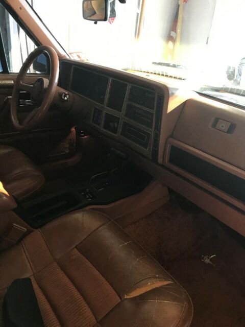 1984 Jeep Wagoneer Limited - photo 12