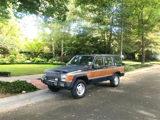 1984 Jeep Wagoneer Limited - photo 2
