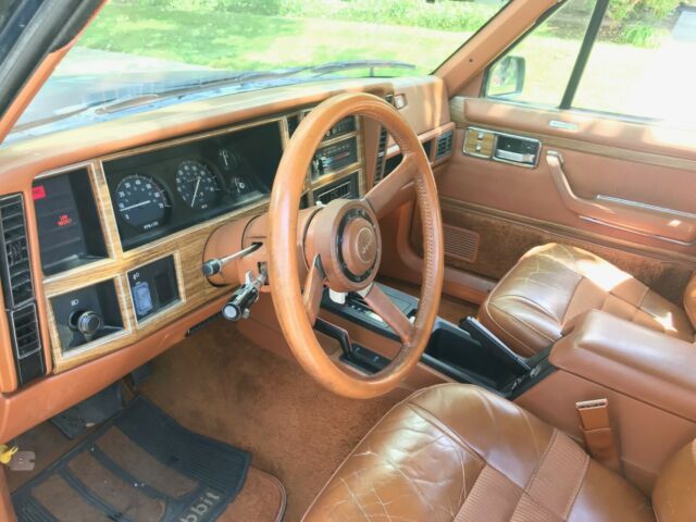 1984 Jeep Wagoneer Limited - photo 9