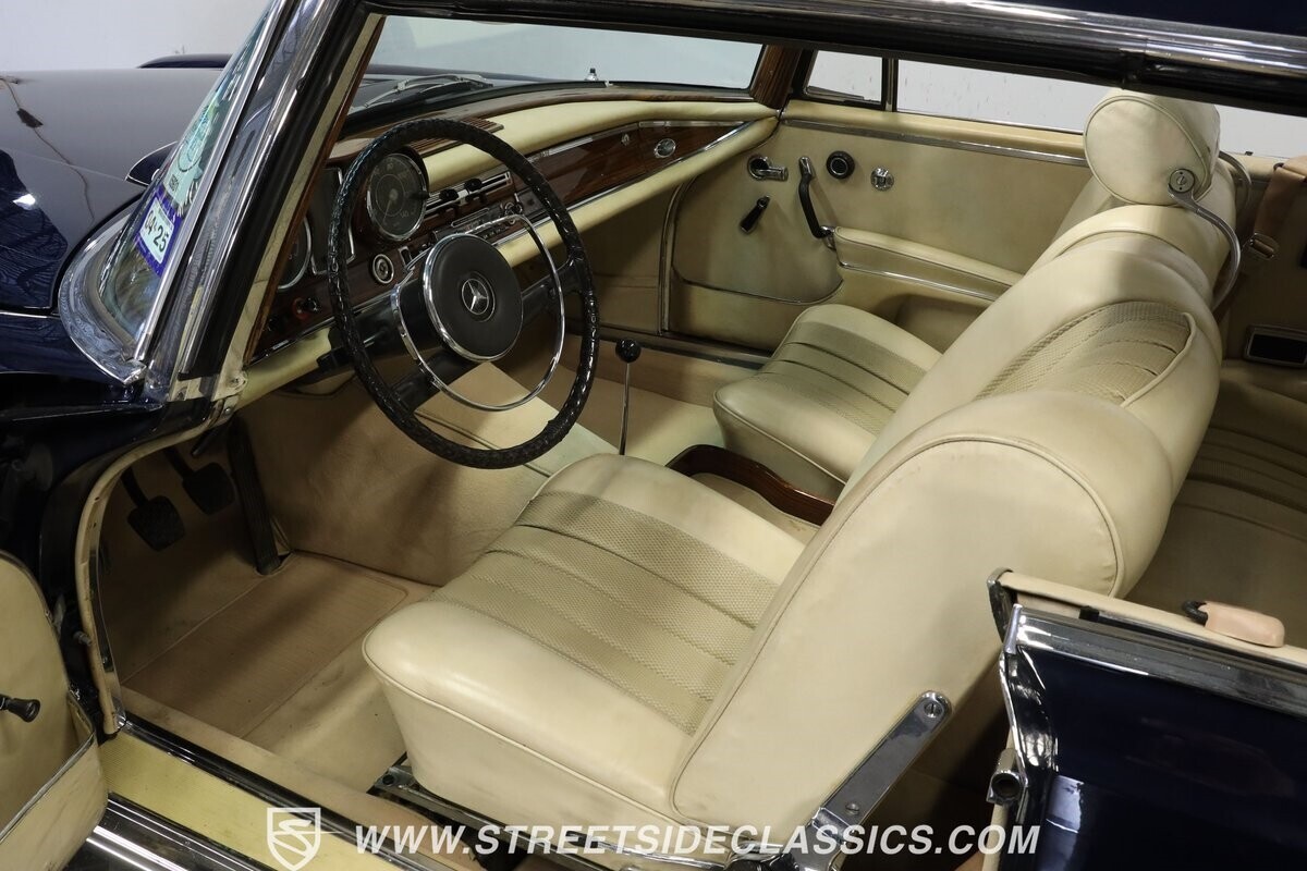 1966 Mercedes-Benz 200-Series coupe - photo 5