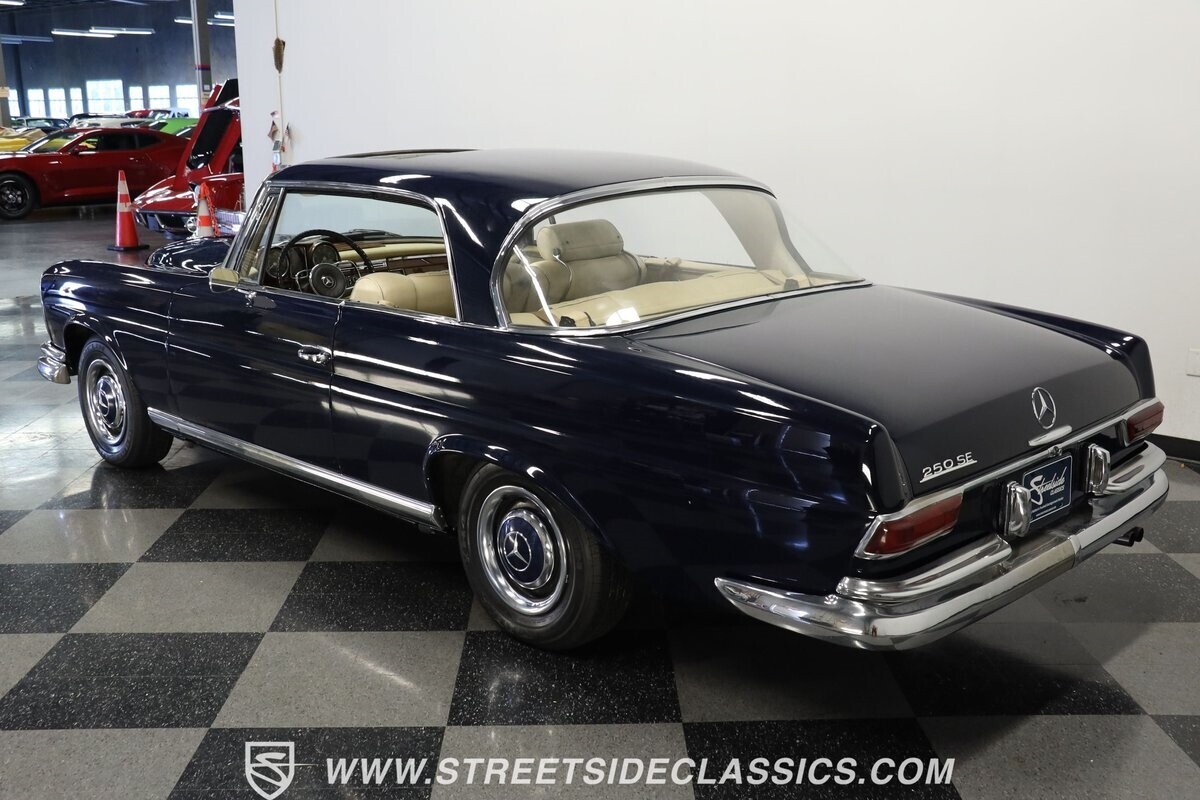 1966 Mercedes-Benz 200-Series coupe - photo 7