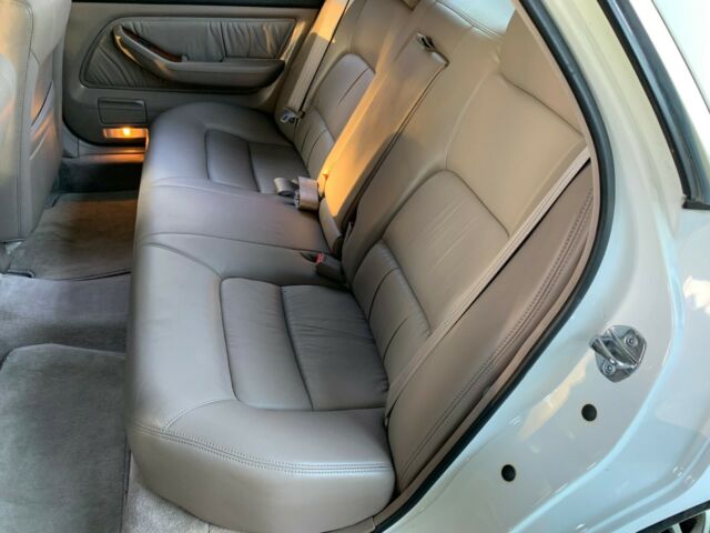 1992 Acura Legend L - photo 8