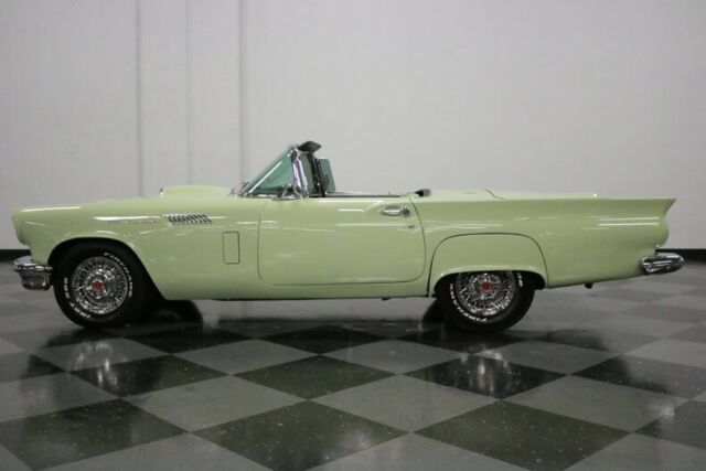 1957 Ford Thunderbird -- - photo 8