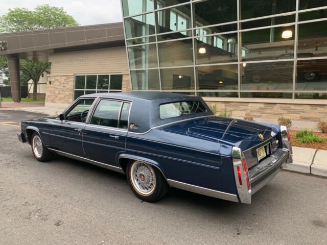 1988 Cadillac Brougham - photo 10