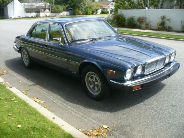 1987 Jaguar XJ6 BLUE - photo 5