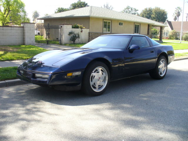 1989 Chevrolet Corvette Blue
