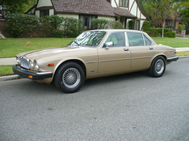 1986 Jaguar XJ6 - photo 3