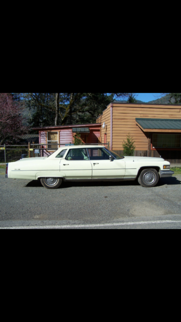 1976 Cadillac DeVille 4 Door - photo 4