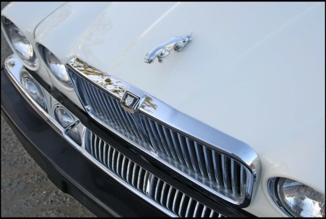1983 Jaguar XJ6 - photo 12