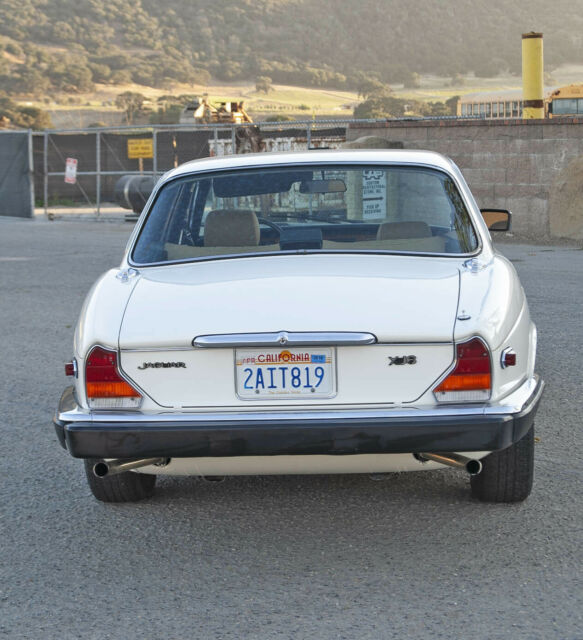 1983 Jaguar XJ6 - photo 6