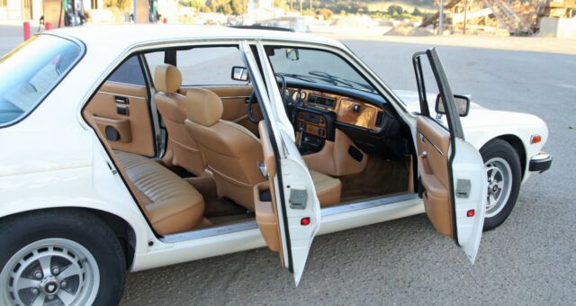 1983 Jaguar XJ6 - photo 8
