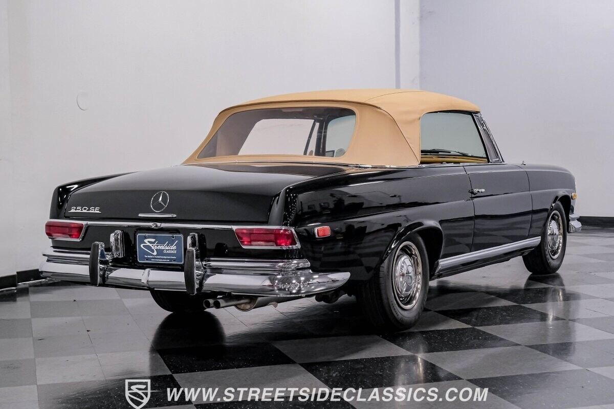1968 Mercedes-Benz 200-Series Cabriolet - photo 12