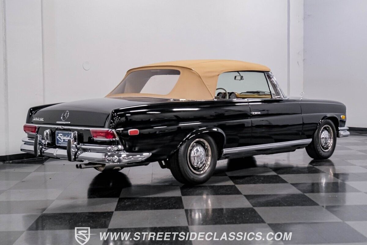 1968 Mercedes-Benz 200-Series Cabriolet - photo 13