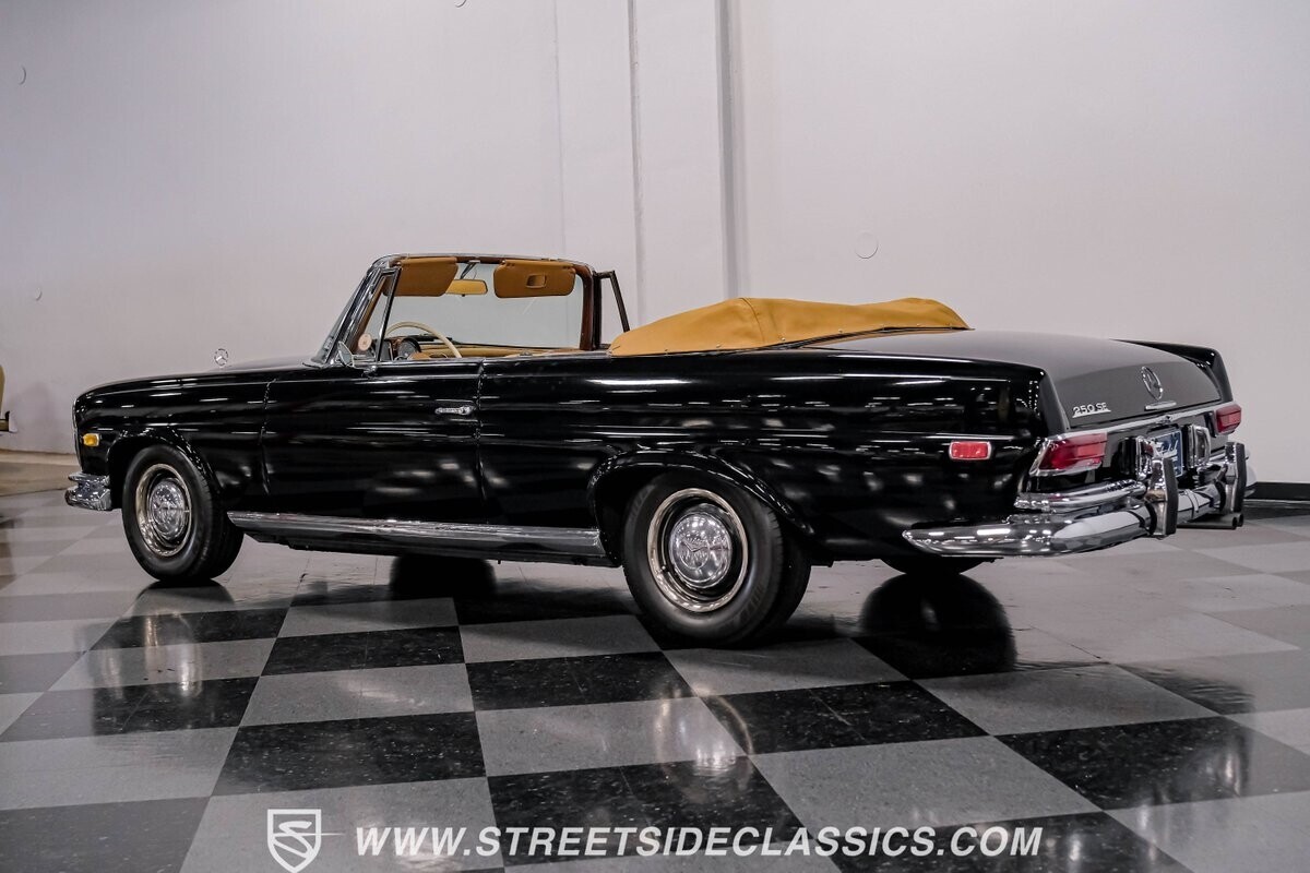 1968 Mercedes-Benz 200-Series Cabriolet - photo 8