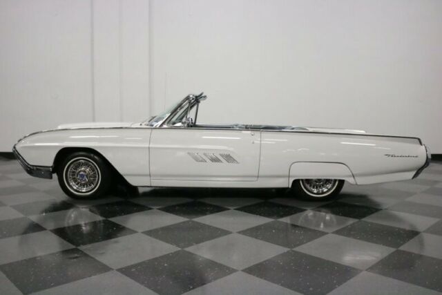 1963 Ford Thunderbird Convertible - photo 3