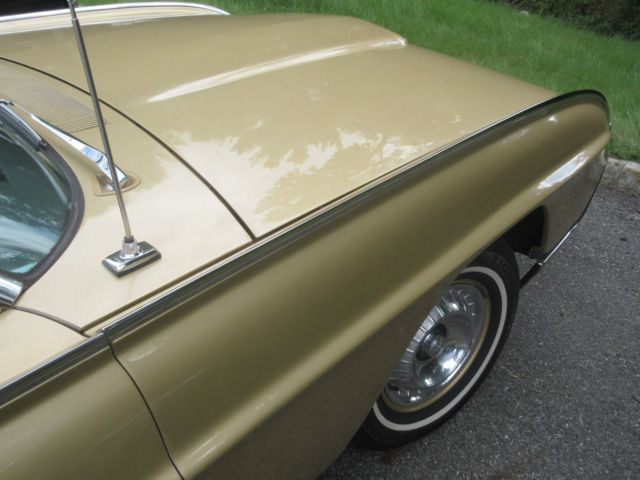 1963 Ford Thunderbird - photo 2