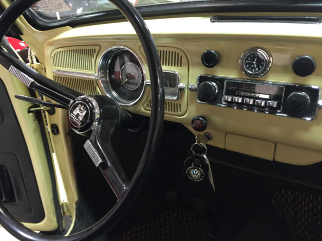 1967 Volkswagen Beetle - Classic 2 door convertible - photo 12