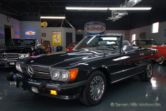 BEAUTIFUL CONDITION, Both Hardtop and Soft-top, Over 200 Photos & Video 1986 Mercedes-Benz SL-Class 560SL