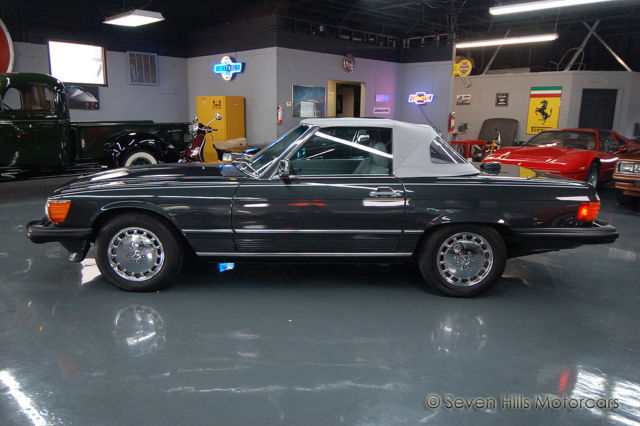 1986 Mercedes-Benz SL-Class 560SL - photo 10