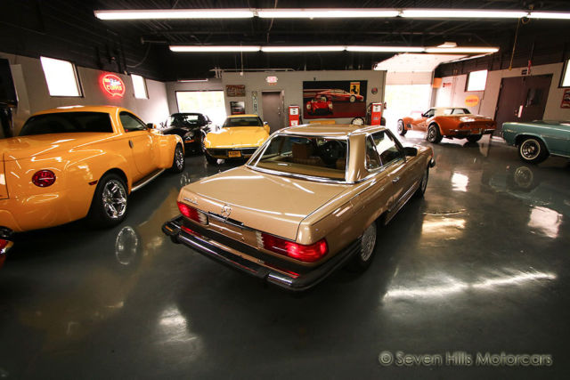 1982 Mercedes-Benz SL-Class Only 44,960 Original Miles - photo 5