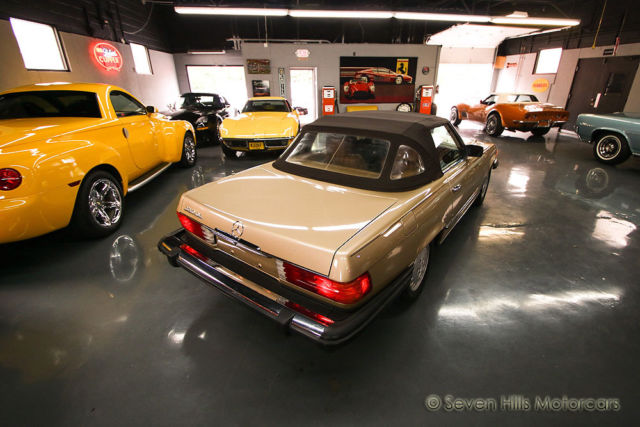 1982 Mercedes-Benz SL-Class Only 44,960 Original Miles - photo 6