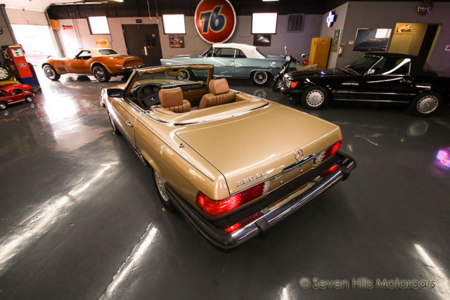 1982 Mercedes-Benz SL-Class Only 44,960 Original Miles - photo 7