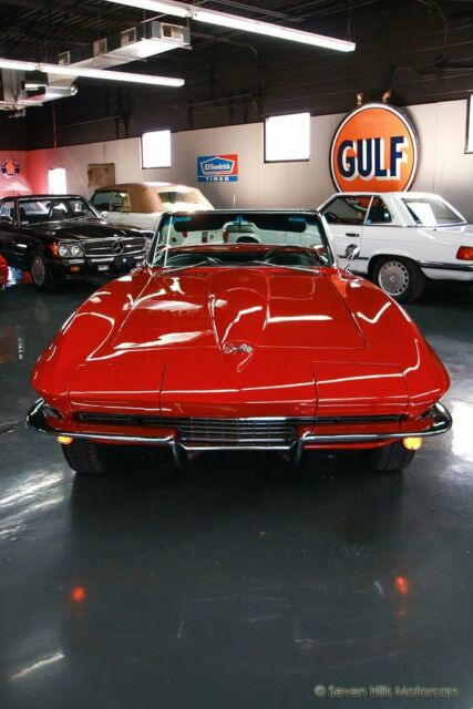 1965 Chevrolet Corvette Sting Ray Convertible - photo 2