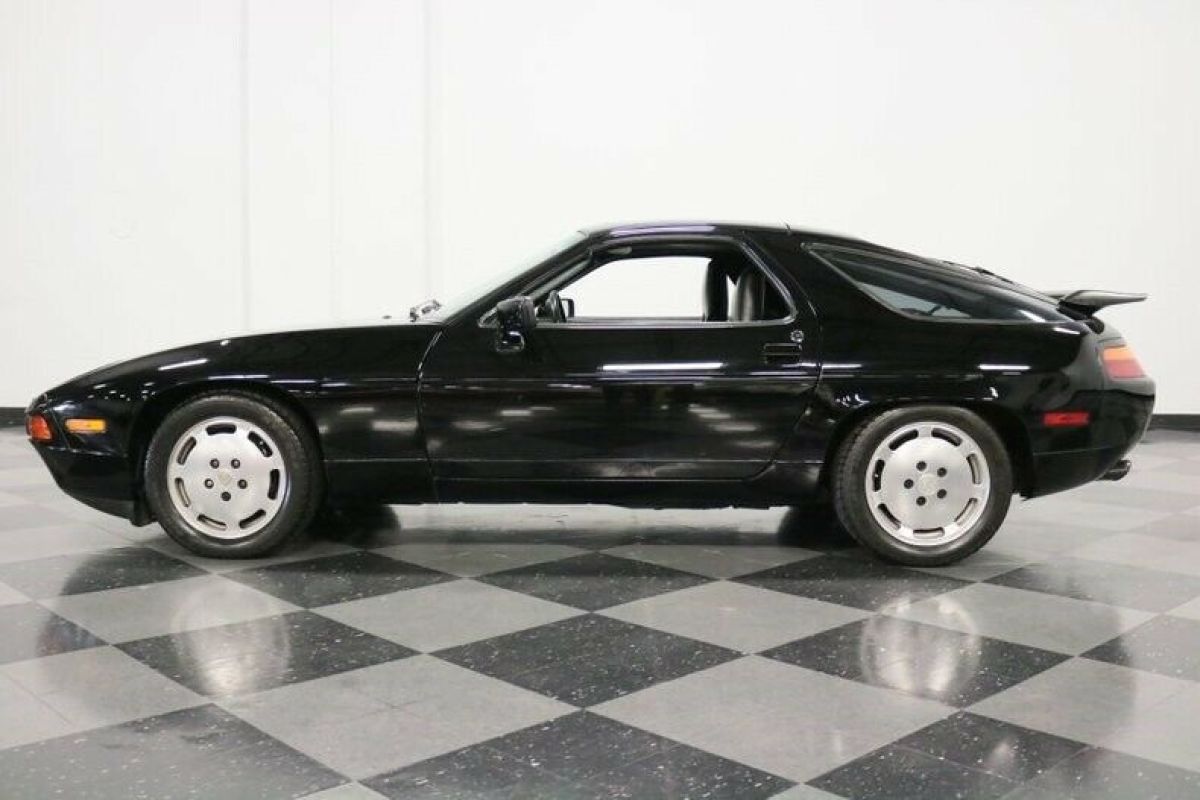 1988 Porsche 928 S4 - photo 3