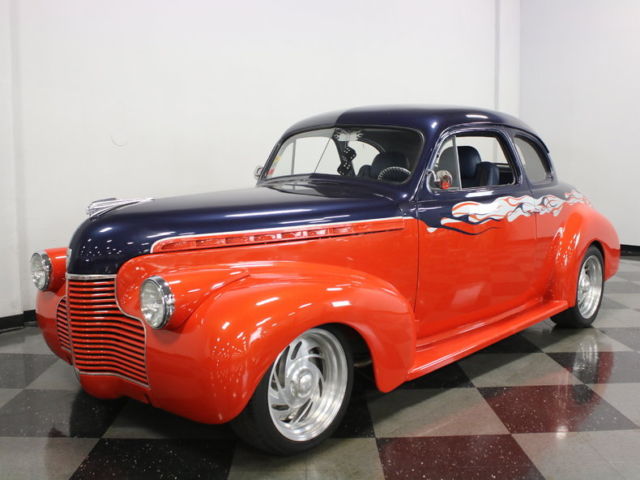 BEAUTIFUL COUPE W/ GREAT PAINT, 350 V8, 700R4, PWR SEATS, GREAT CUSTOM DETAILS! 1940 Chevrolet Coupe