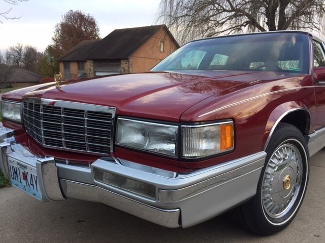 Beautiful Cruiser with unique look, Opera Top, Gold package, only 62k miles 1992 Cadillac DeVille Opera Roof, Gold Package