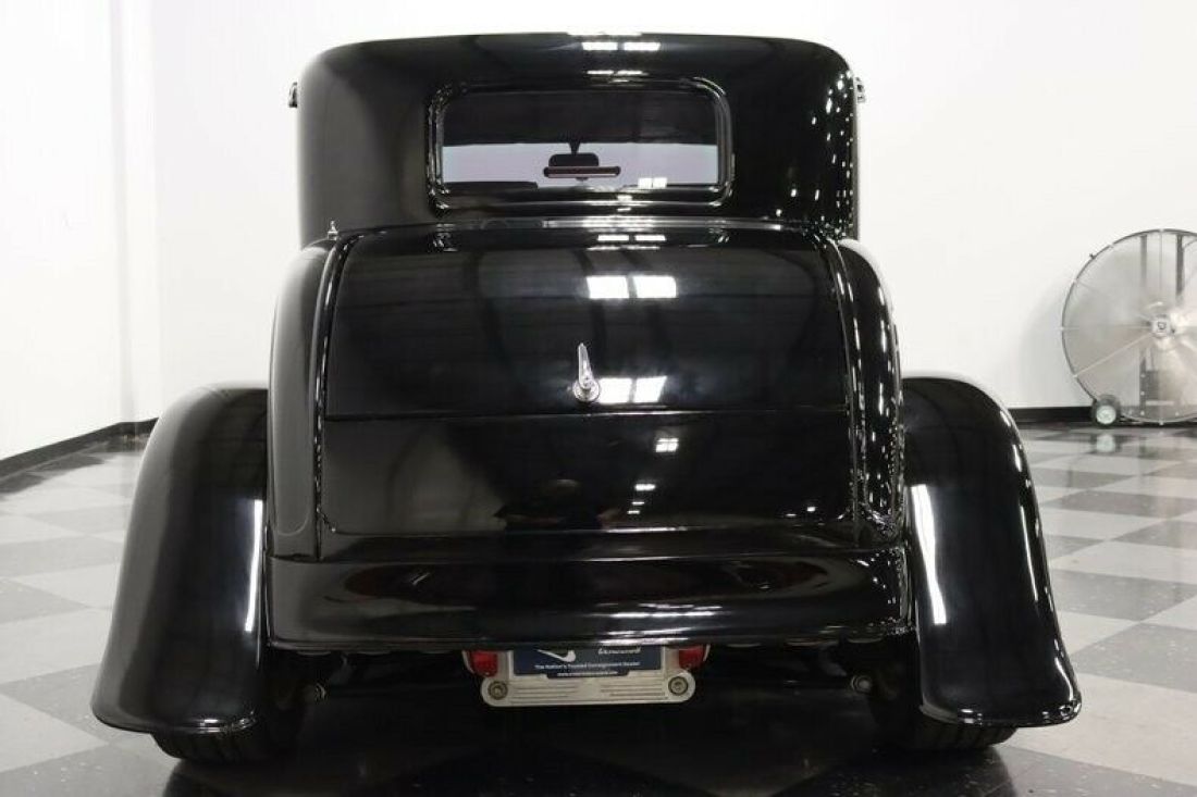 1932 Ford 5-Window Coupe - photo 12
