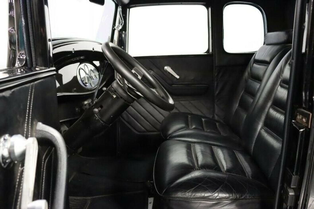 1932 Ford 5-Window Coupe - photo 5