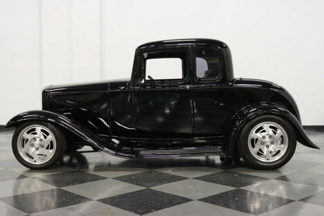 1932 Ford 5-Window Coupe - photo 8